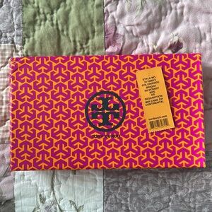 New in Box Tory Burch Clutch Wallet